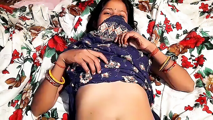 Indian Tannya'S 69 Cowgirl Ride And Fucking