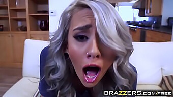 Guru Berpayudara Besar Memberikan Handjob Hardcore Dalam Video Brazzers Ini