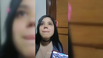 Vidéo Maison D'Une Fille Colombienne Avec Un Jeu Chaud