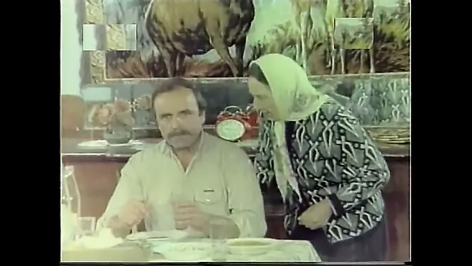 Retro Türk Milf Ve Milf Sikişiyor - Zerrin Egeler Ve Kazim Kartal