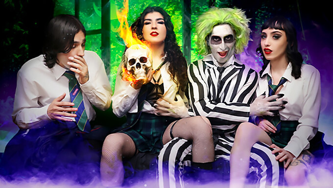 Zabavna In Napolnjena Cosplay Orgija Z Beetlejuice